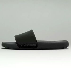 Lululemon Restfeel Women's Slide Size 9
Black/Graphite Grey